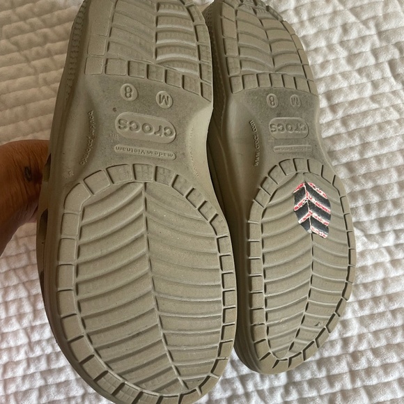 CROCS BOGOTA SLIDES SLIP ON SANDALS TAN/BROWN MENS SIZE MED 8 - Picture 5 of 9